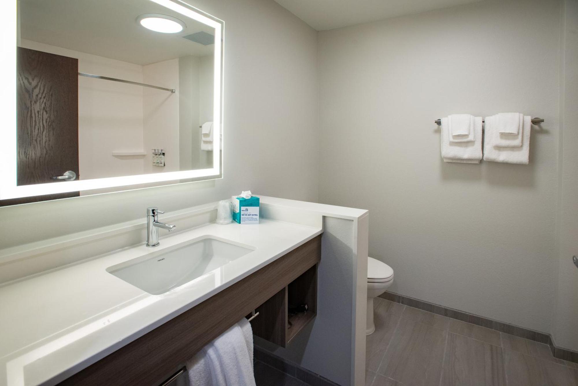 Holiday Inn Express & Suites Pensacola Airport North - I-10 By Ihg Ferry Pass Exteriér fotografie