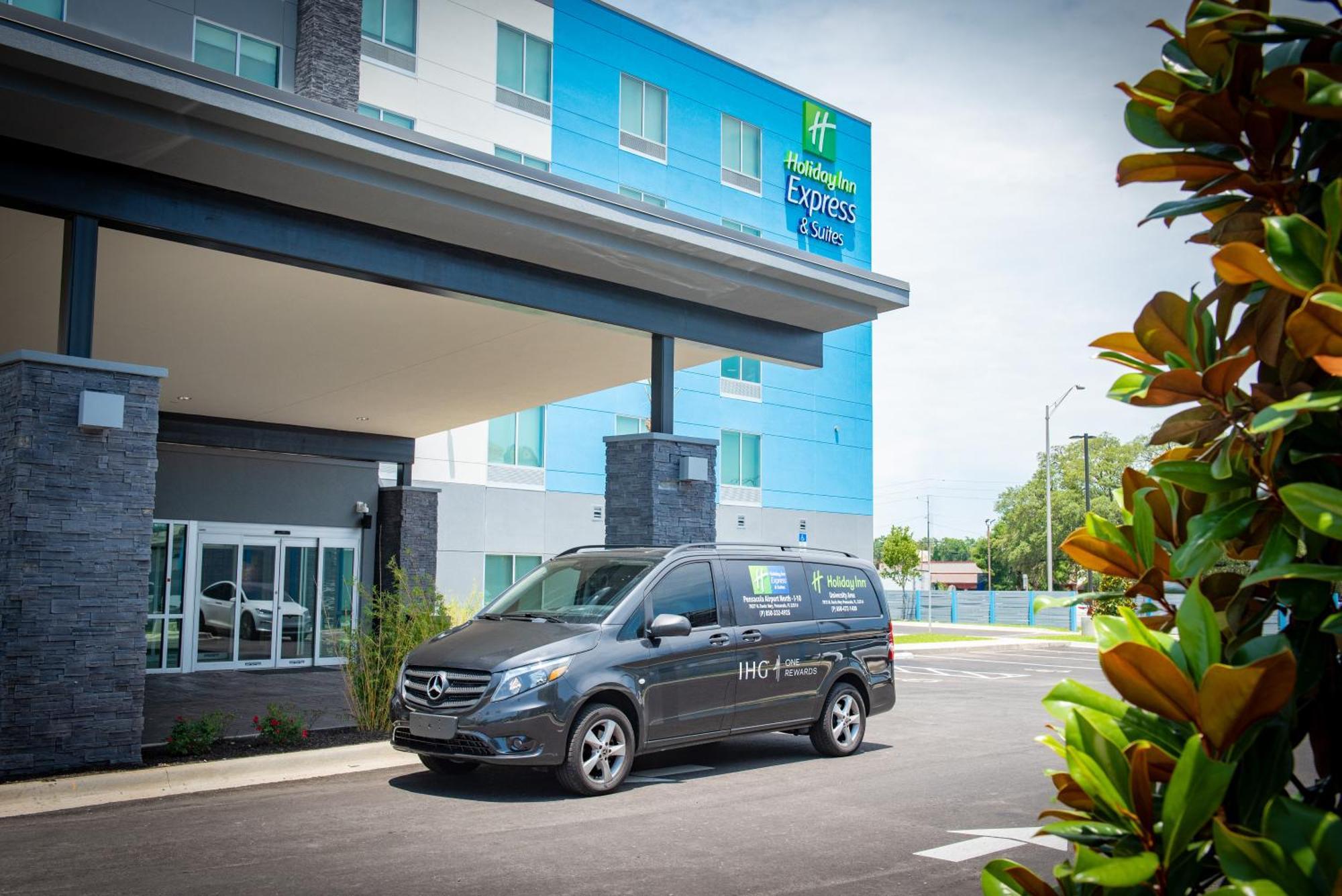 Holiday Inn Express & Suites Pensacola Airport North - I-10 By Ihg Ferry Pass Exteriér fotografie