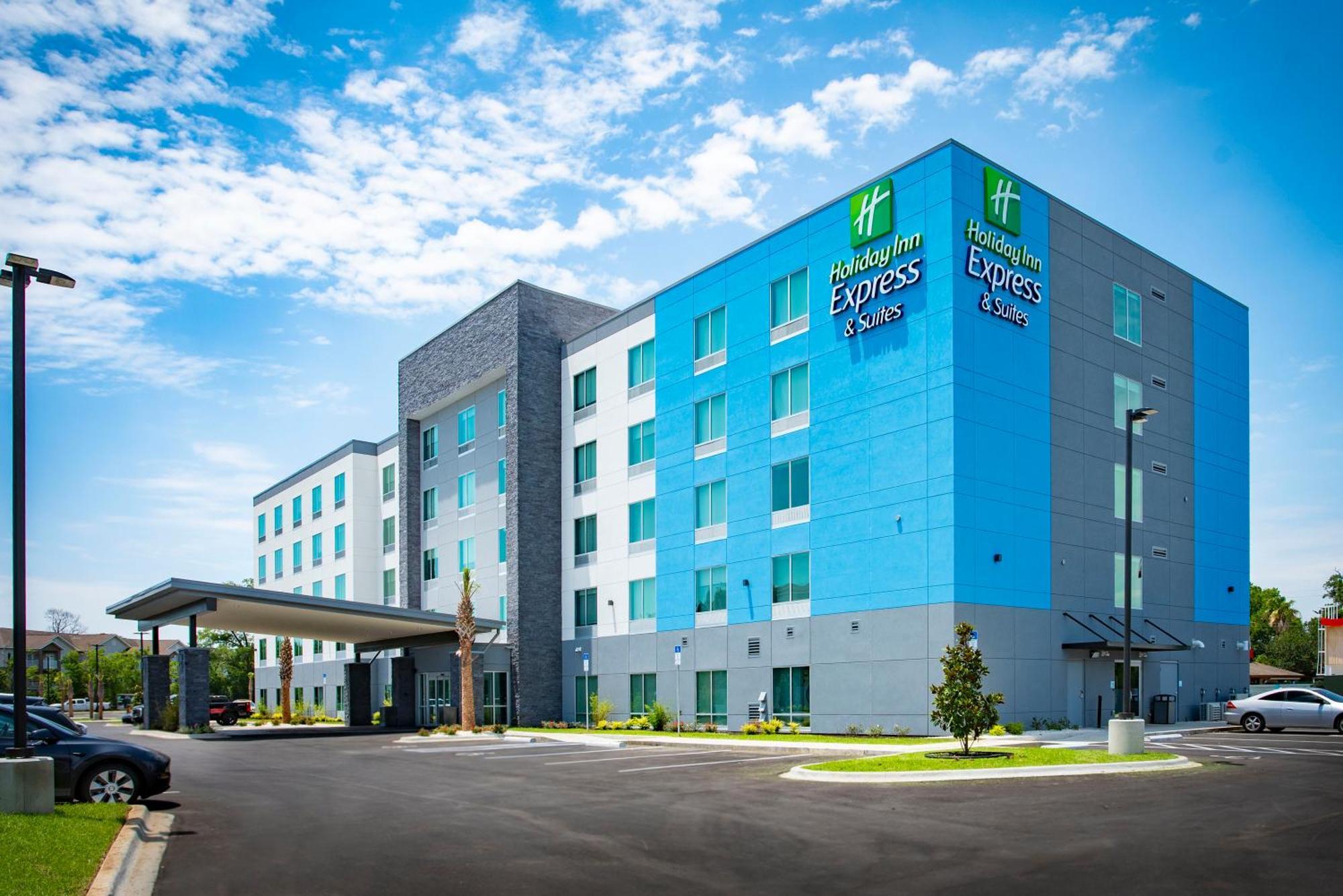 Holiday Inn Express & Suites Pensacola Airport North - I-10 By Ihg Ferry Pass Exteriér fotografie