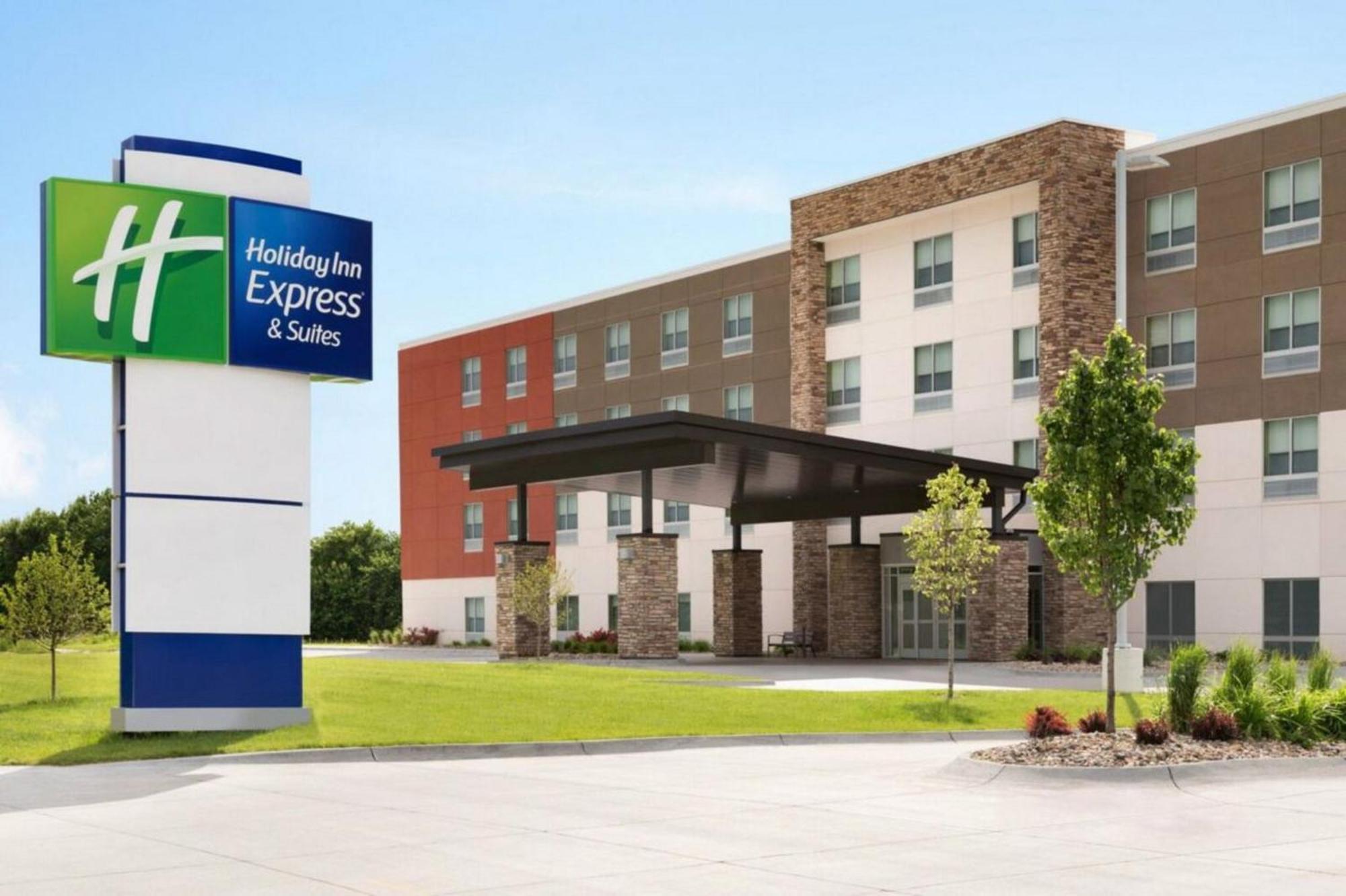 Holiday Inn Express & Suites Pensacola Airport North - I-10 By Ihg Ferry Pass Exteriér fotografie